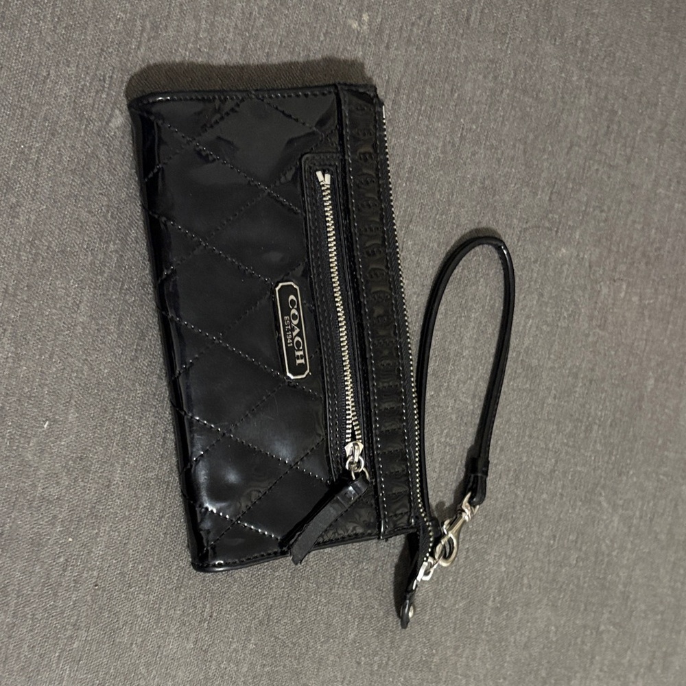 Coach Quilted Black Wristlet Patent Leather